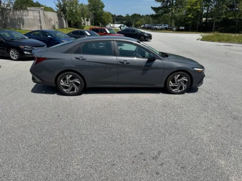 More photos of 2025 Hyundai Elantra SEL Sport at ALM Hyundai West, GA