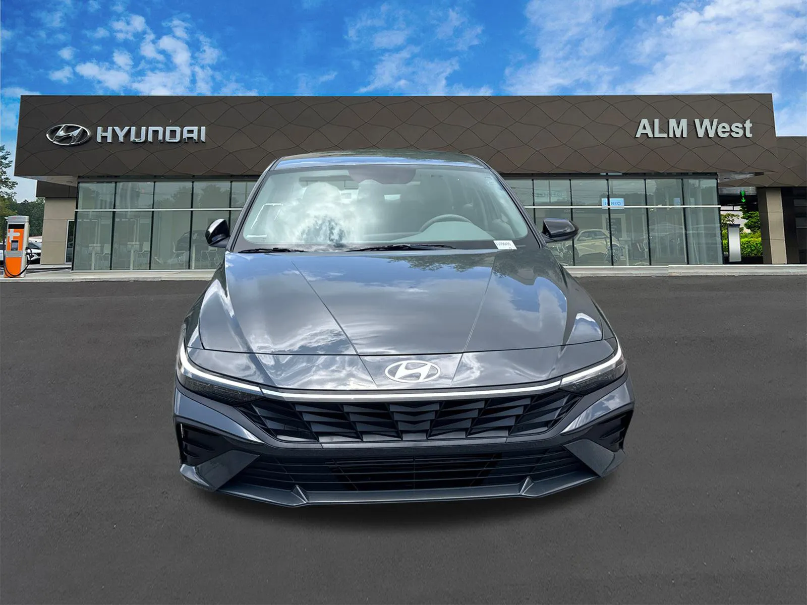 2025 Hyundai Elantra SEL - Photo 2