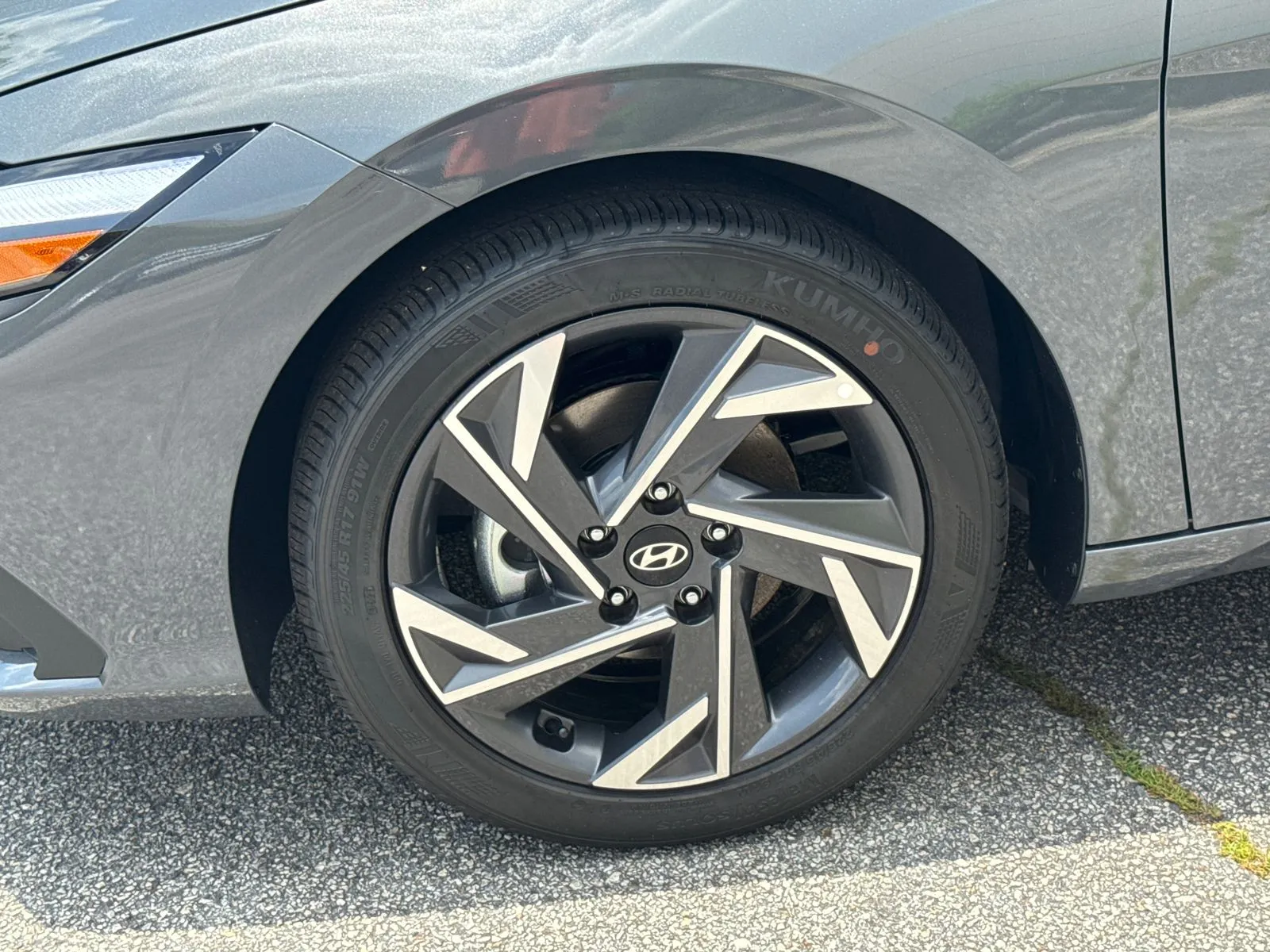 2025 Hyundai Elantra SEL - Photo 11