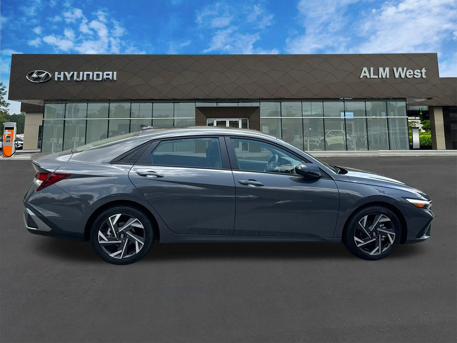 2025 Hyundai Elantra SEL - Photo 5