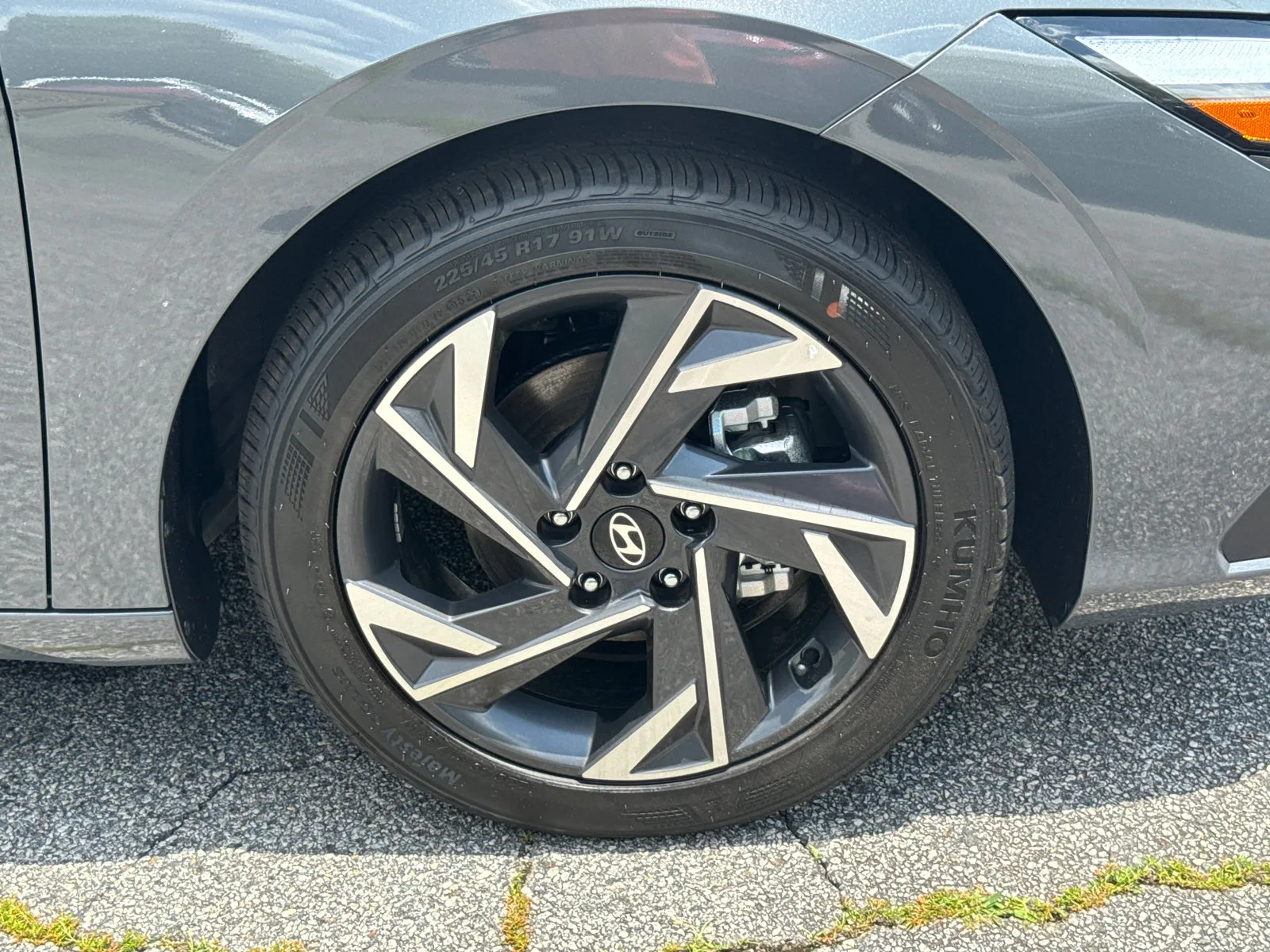 2025 Hyundai Elantra SEL - Photo 13