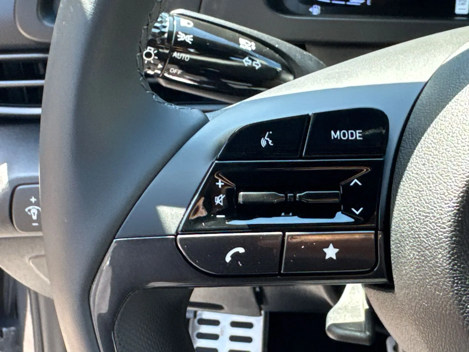2025 Hyundai Elantra SEL - Photo 24