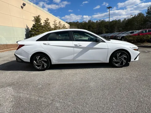 More photos of 2025 Hyundai Elantra SEL Sport at ALM Hyundai West, GA