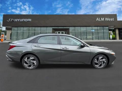 More photos of 2025 Hyundai Elantra SEL Sport at ALM Hyundai West, GA
