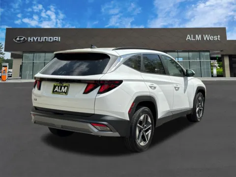 More photos of 2025 Hyundai Tucson SEL at ALM Hyundai West, GA