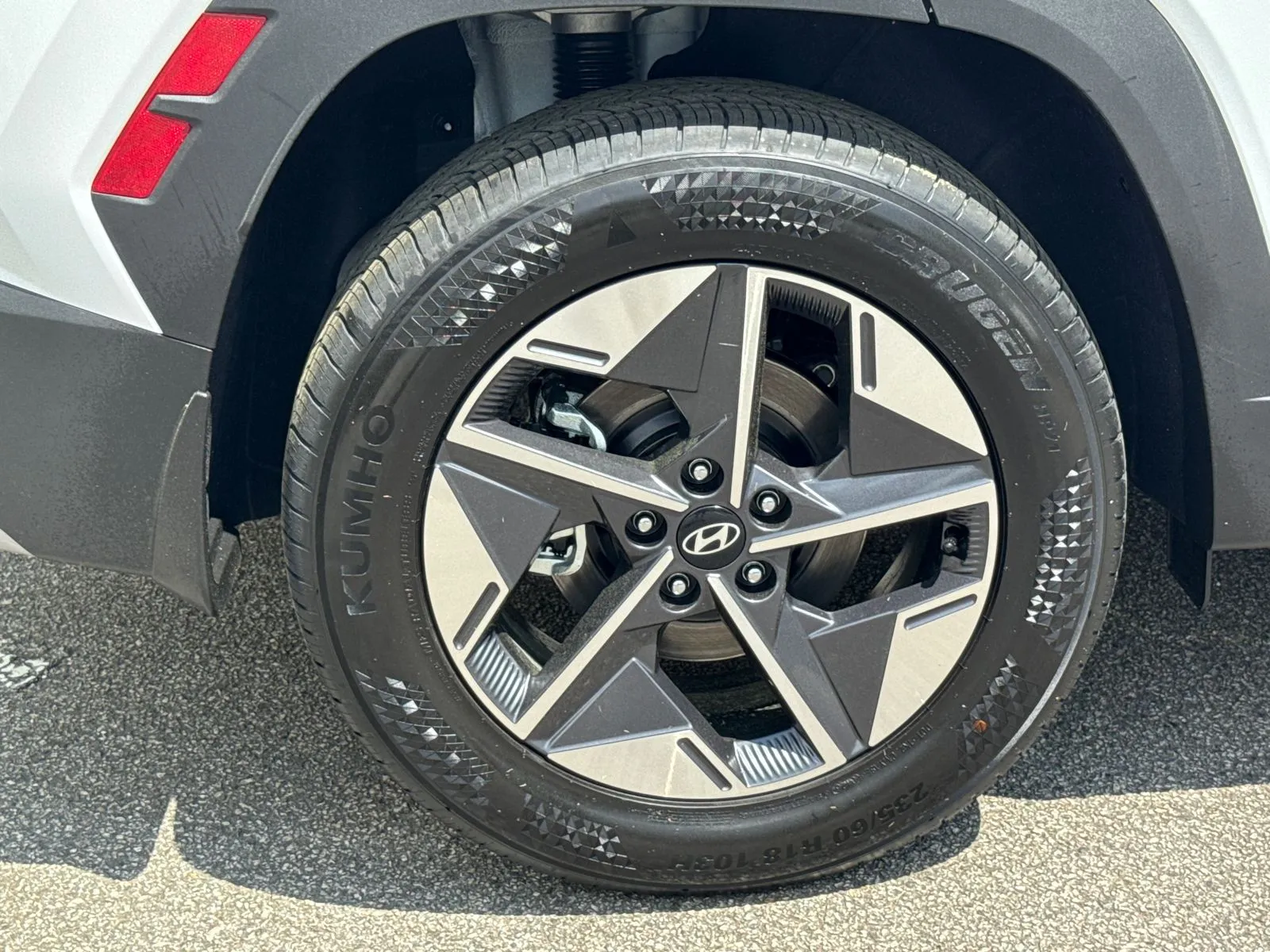 2025 Hyundai Tucson SEL - Photo 17