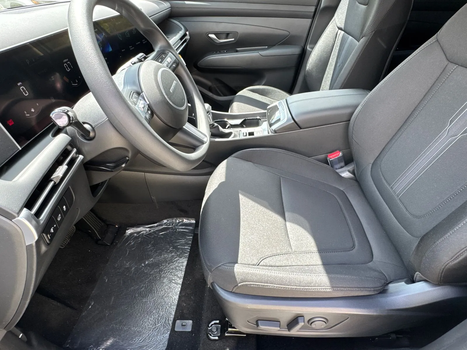 2025 Hyundai Tucson SEL - Photo 9