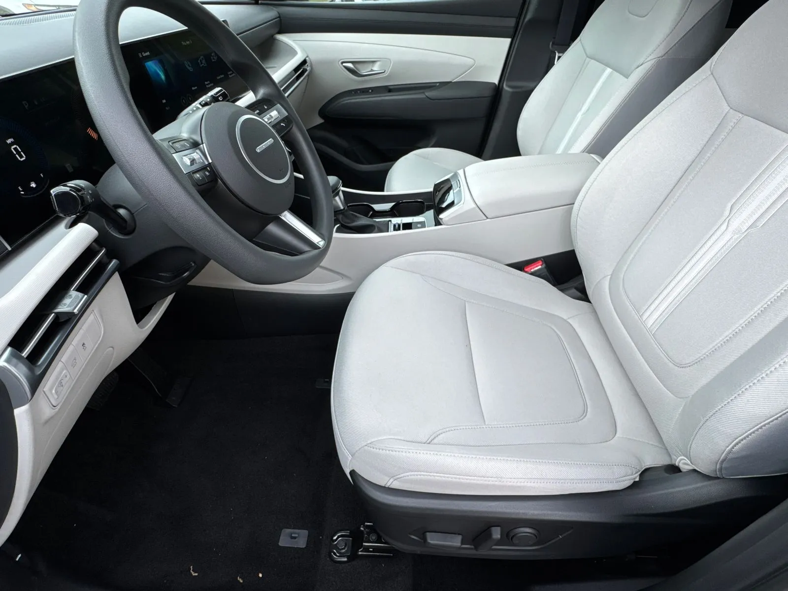 2025 Hyundai Tucson SEL - Photo 10