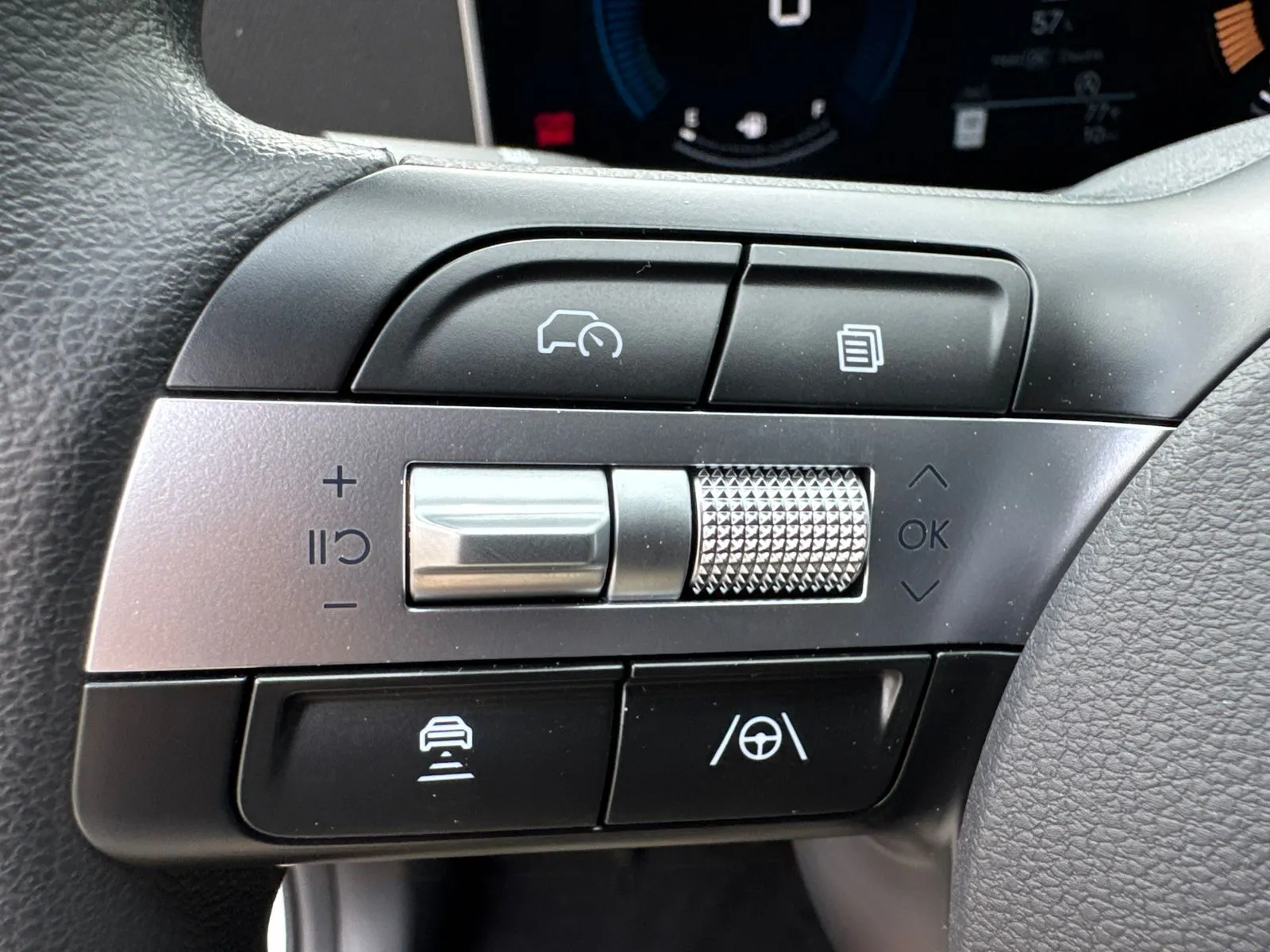 2025 Hyundai Tucson SEL - Photo 25