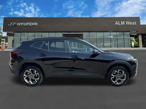 More photos of 2025 Chevrolet Trax LT at ALM Hyundai West, GA