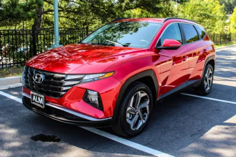 Photos of 2022 Hyundai Tucson SEL for sale in Lithia Springs, GA at ALM Hyundai West