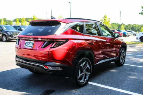 More photos of 2022 Hyundai Tucson SEL at ALM Hyundai West, GA
