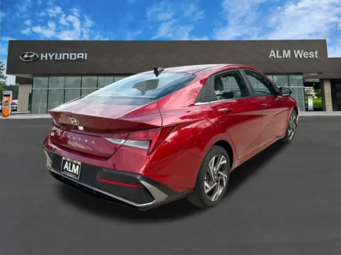 More photos of 2025 Hyundai Elantra SEL Convenience at ALM Hyundai West, GA
