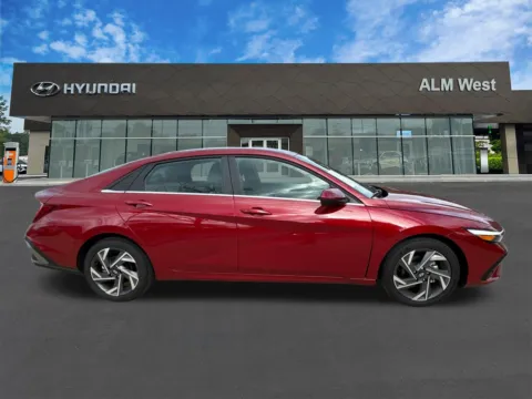More photos of 2025 Hyundai Elantra SEL Convenience at ALM Hyundai West, GA