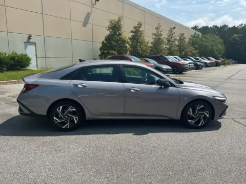 More photos of 2025 Hyundai Elantra SEL Sport at ALM Hyundai West, GA