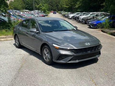 Another view of 2025 Hyundai Elantra SE for sale in Lithia Springs, GA at ALM Hyundai West
