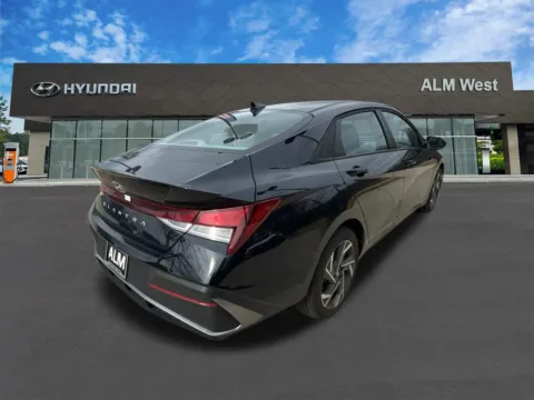 More photos of 2025 Hyundai Elantra SEL Sport at ALM Hyundai West, GA