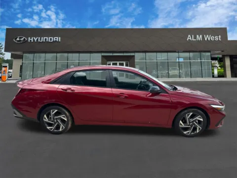 More photos of 2025 Hyundai Elantra SEL Sport at ALM Hyundai West, GA
