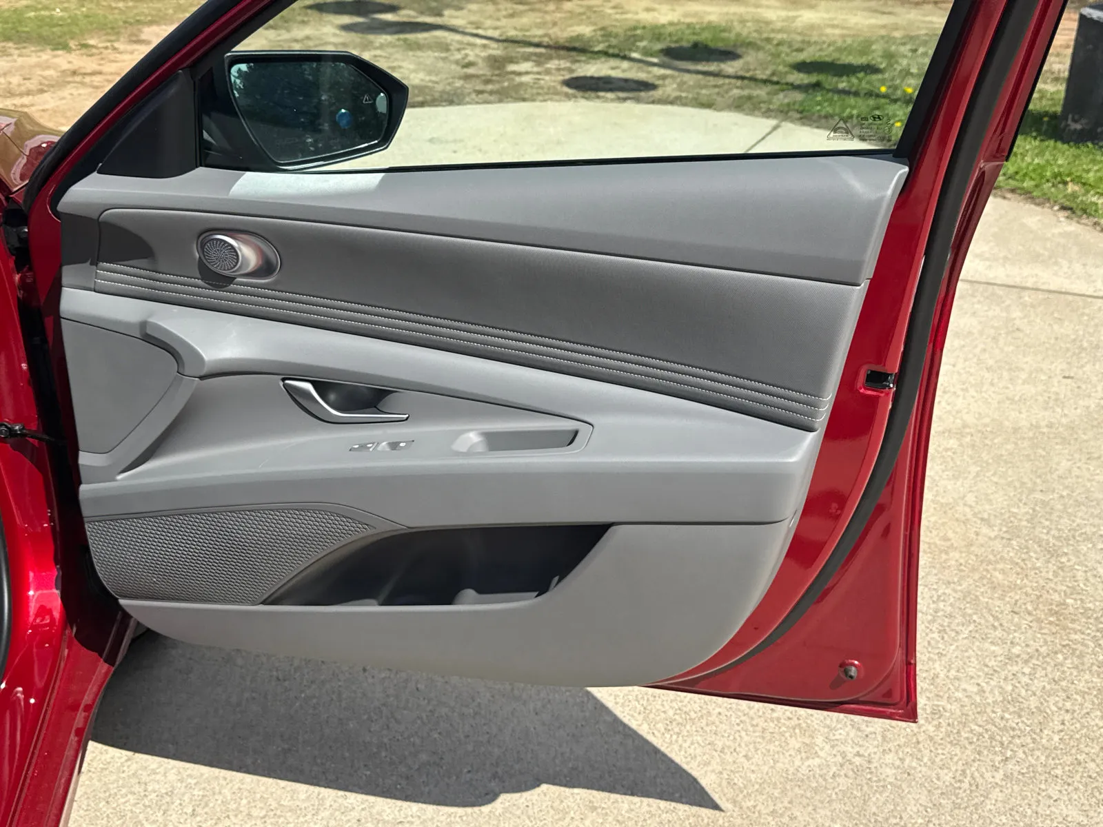 2025 Hyundai Elantra SEL - Photo 15