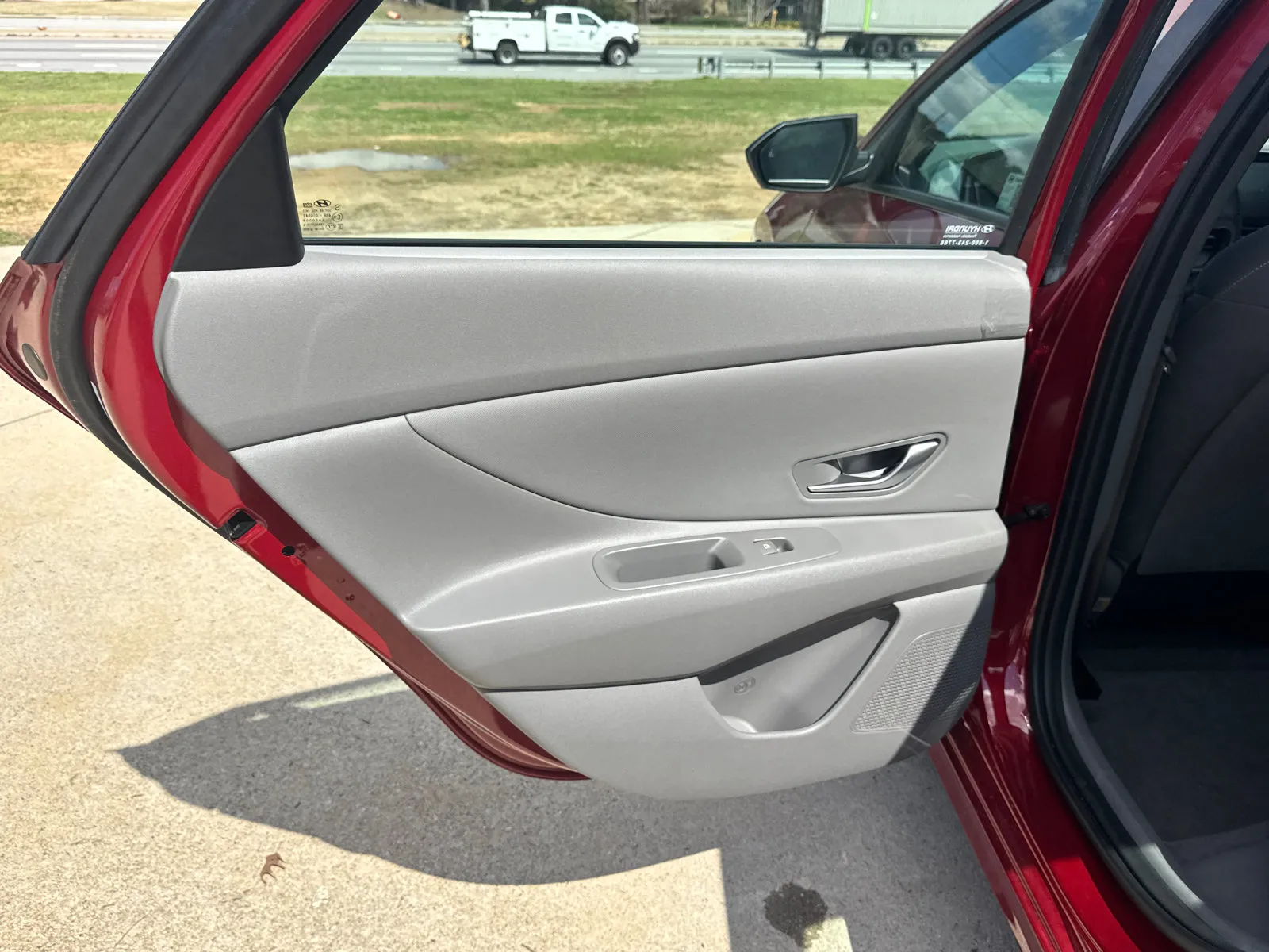 2025 Hyundai Elantra SEL - Photo 22
