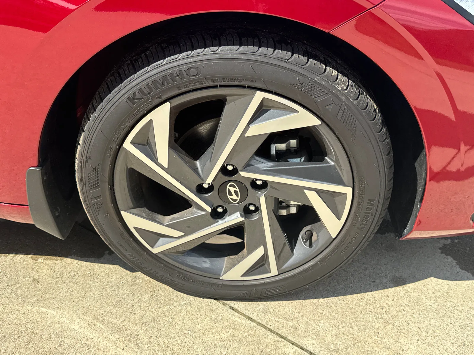 2025 Hyundai Elantra SEL - Photo 13