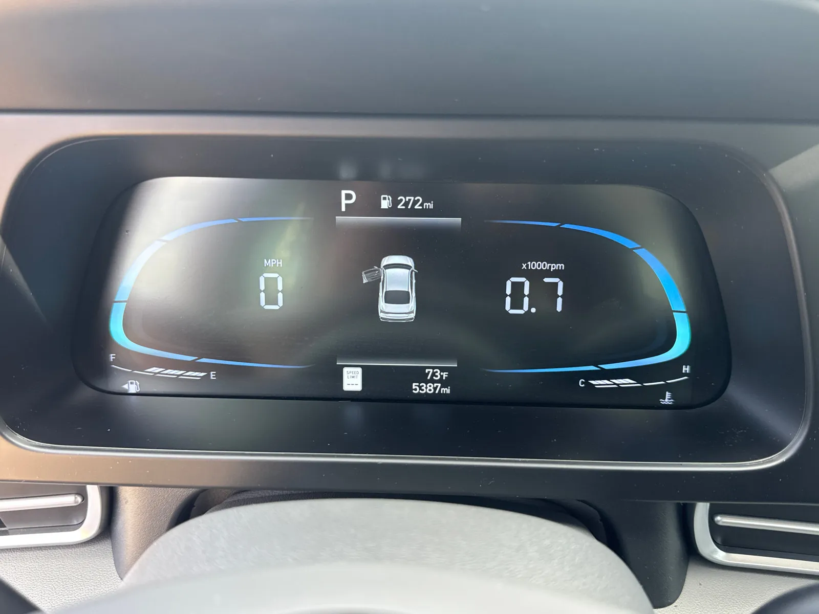 2025 Hyundai Elantra SEL - Photo 28