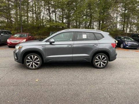 Another view of 2024 Volkswagen Taos 1.5T SE for sale in Lithia Springs, GA at ALM Hyundai West
