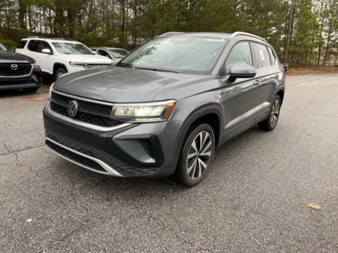 Photos of 2024 Volkswagen Taos 1.5T SE for sale in Lithia Springs, GA at ALM Hyundai West