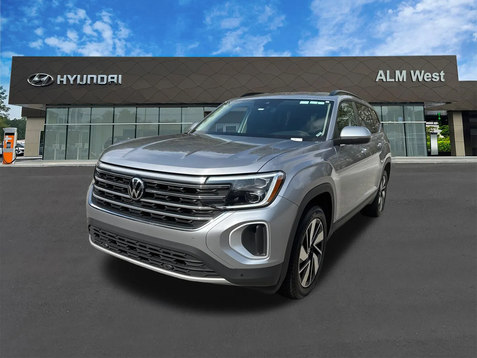 Silver 2024 Volkswagen Atlas 2.0T SE w/Technology for sale in Lithia Springs, GA