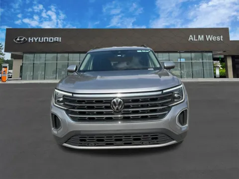 Photos of 2024 Volkswagen Atlas 2.0T SE w/Technology for sale in Lithia Springs, GA at ALM Hyundai West