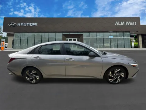 More photos of 2025 Hyundai Elantra SEL Sport at ALM Hyundai West, GA