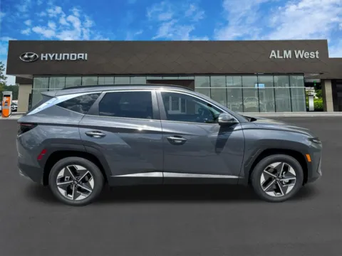 More photos of 2026 Hyundai Tucson SEL Premium at ALM Hyundai West, GA