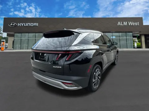 More photos of 2025 Hyundai Tucson Hybrid Limited at ALM Hyundai West, GA