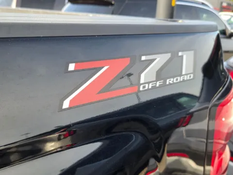 More photos of 2018 Chevrolet Silverado 1500 LT at ALM Hyundai West, GA