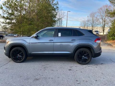 Another view of 2024 Volkswagen Atlas Cross Sport 2.0T SE w/Technology for sale in Lithia Springs, GA at ALM Hyundai West