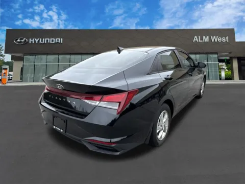 More photos of 2023 Hyundai Elantra SE at ALM Hyundai West, GA