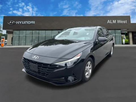Black 2023 Hyundai Elantra SE for sale in Lithia Springs, GA