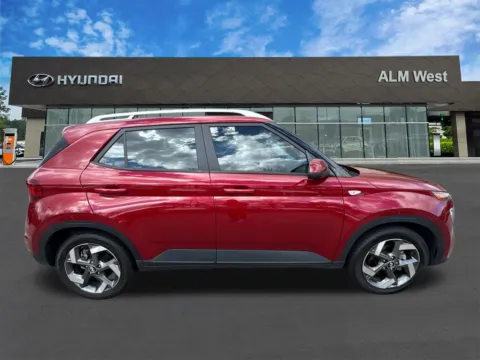 More photos of 2024 Hyundai Venue Limited at ALM Hyundai West, GA