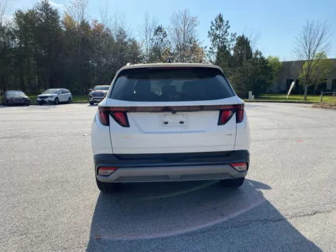 More photos of 2025 Hyundai Tucson SEL at ALM Hyundai West, GA