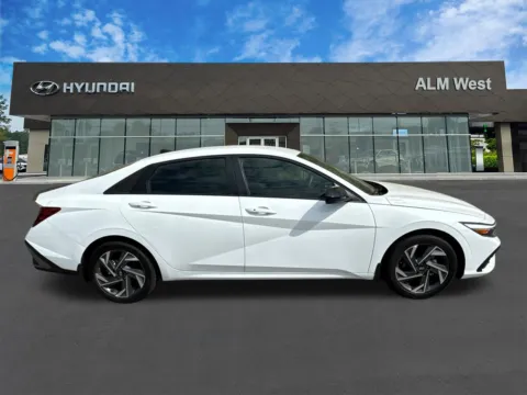 More photos of 2025 Hyundai Elantra SEL Sport at ALM Hyundai West, GA