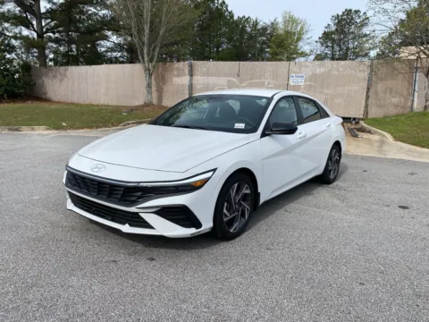 Photos of 2025 Hyundai Elantra SEL Sport for sale in Lithia Springs, GA at ALM Hyundai West