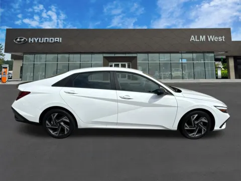More photos of 2025 Hyundai Elantra SEL Sport at ALM Hyundai West, GA