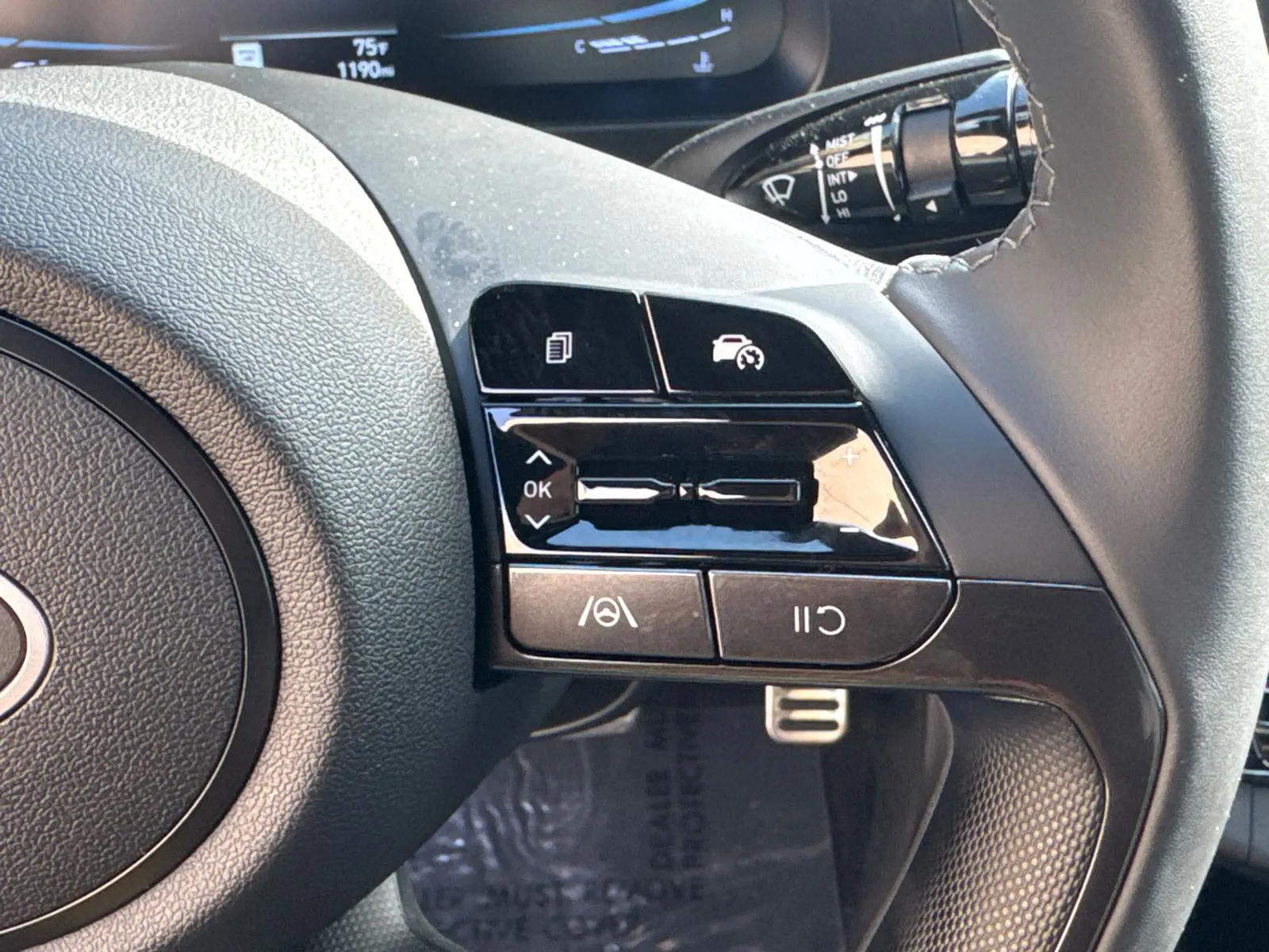 2025 Hyundai Elantra SEL - Photo 26