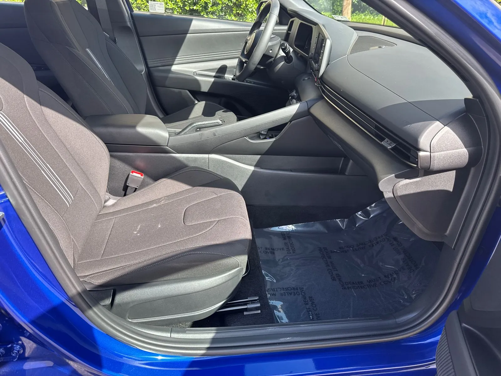 2025 Hyundai Elantra SEL - Photo 13