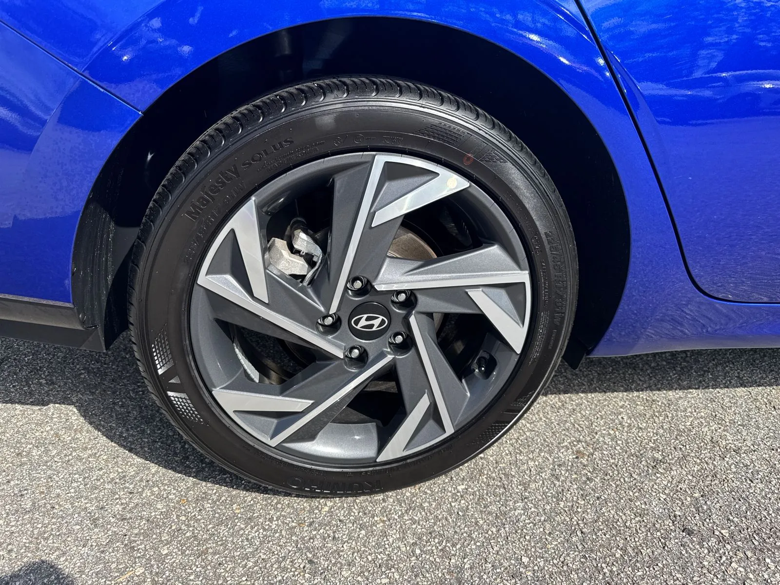 2025 Hyundai Elantra SEL - Photo 17