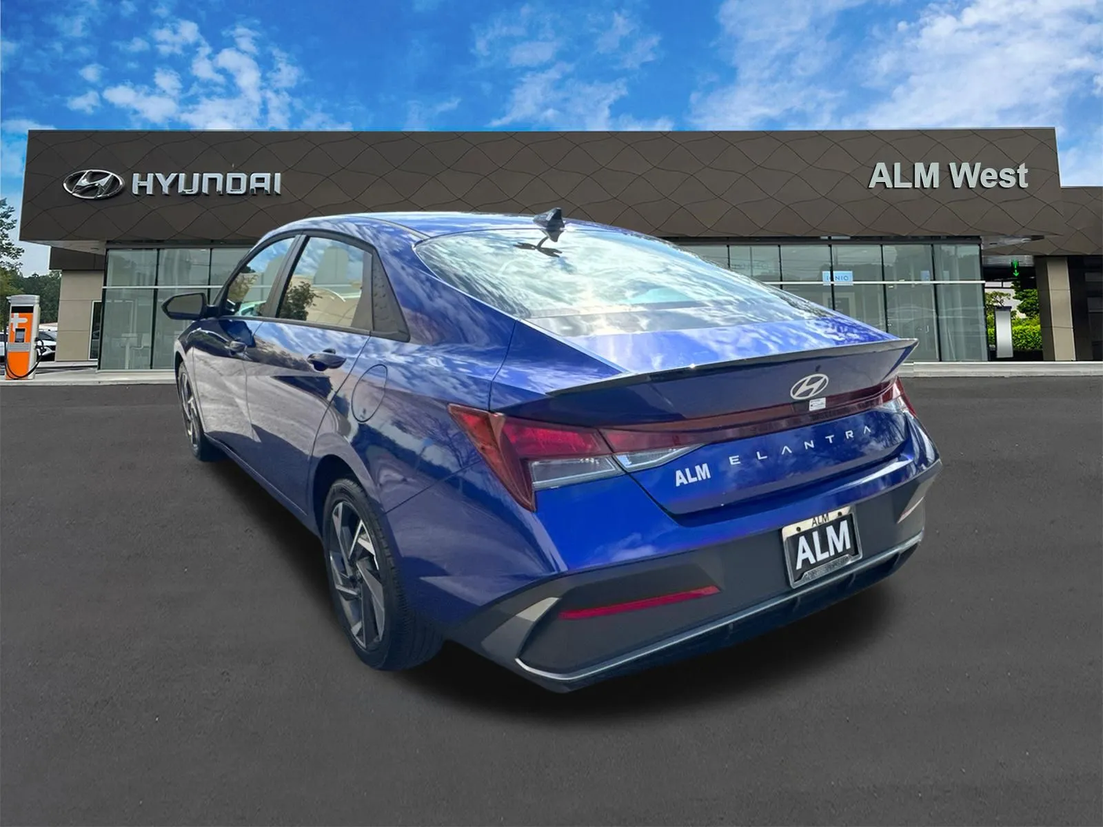 2025 Hyundai Elantra SEL - Photo 7
