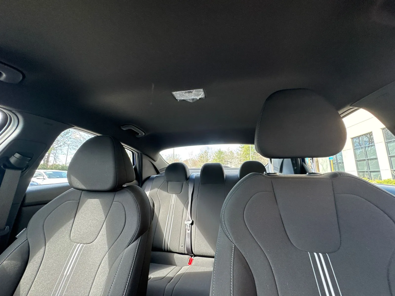 2025 Hyundai Elantra SEL - Photo 31