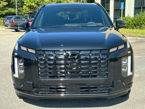 Photos of 2025 Hyundai Palisade Calligraphy Night Edition for sale in Lithia Springs, GA at ALM Hyundai West