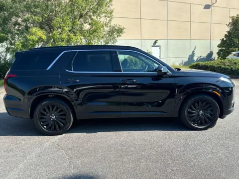 More photos of 2025 Hyundai Palisade Calligraphy Night Edition at ALM Hyundai West, GA