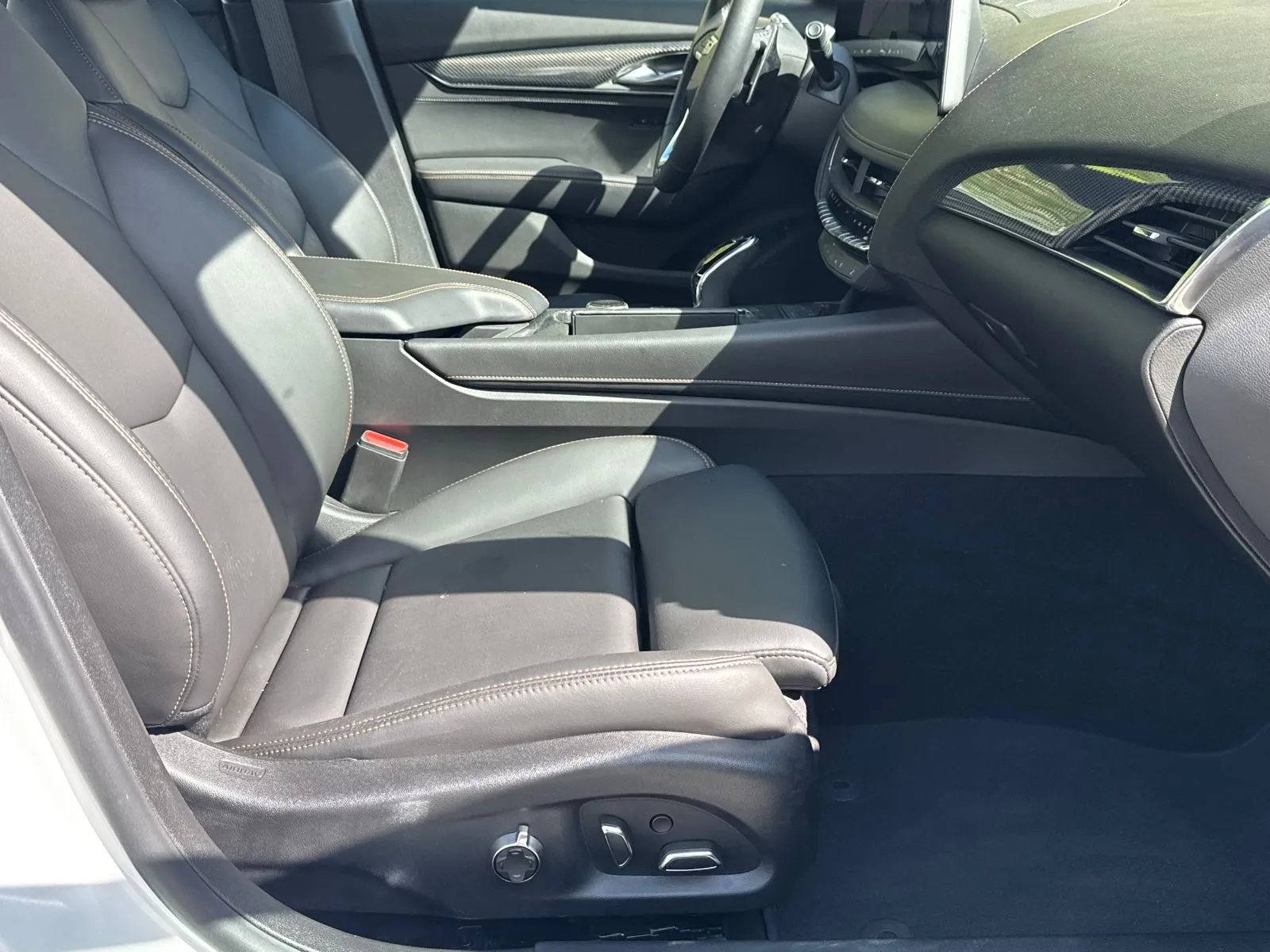 2025 Cadillac CT5 Sport - Photo 13